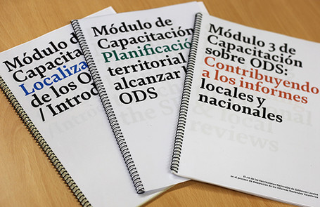 Now also in Spanish! All training modules are published for the localization of the SDGs